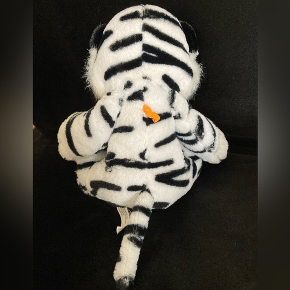 Ganz white tiger plush toy - Picture 2 of 4